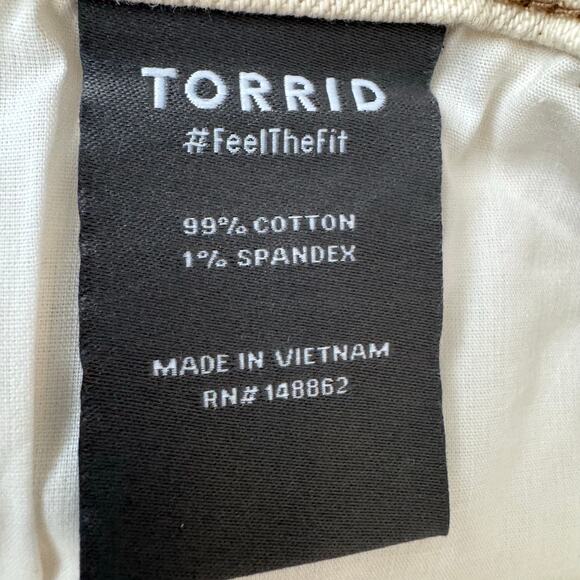 Torrid Mini Denim Button Fly Skirt Natural size 18 NWT $69.50 MSRP - Picture 7 of 7